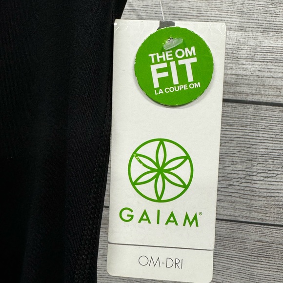 Gaiam Crop Leggings - Picture 3 of 6